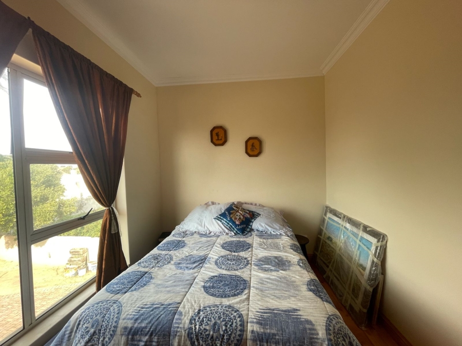 To Let 3 Bedroom Property for Rent in Country Club Western Cape
